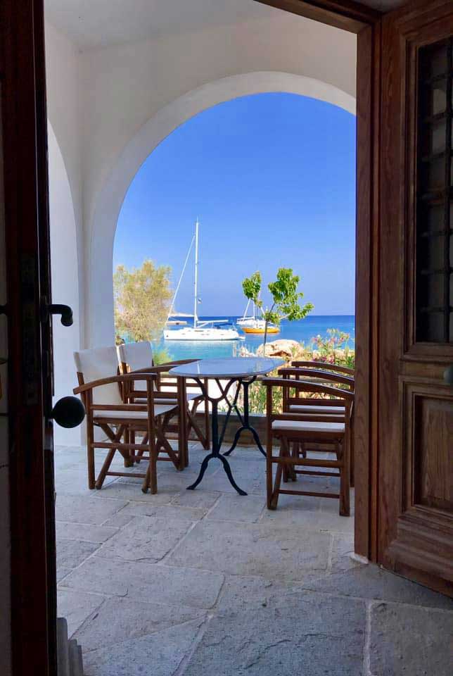 Garden Entrance View - Aeolos Beach Hotel Folegandros - Gallery